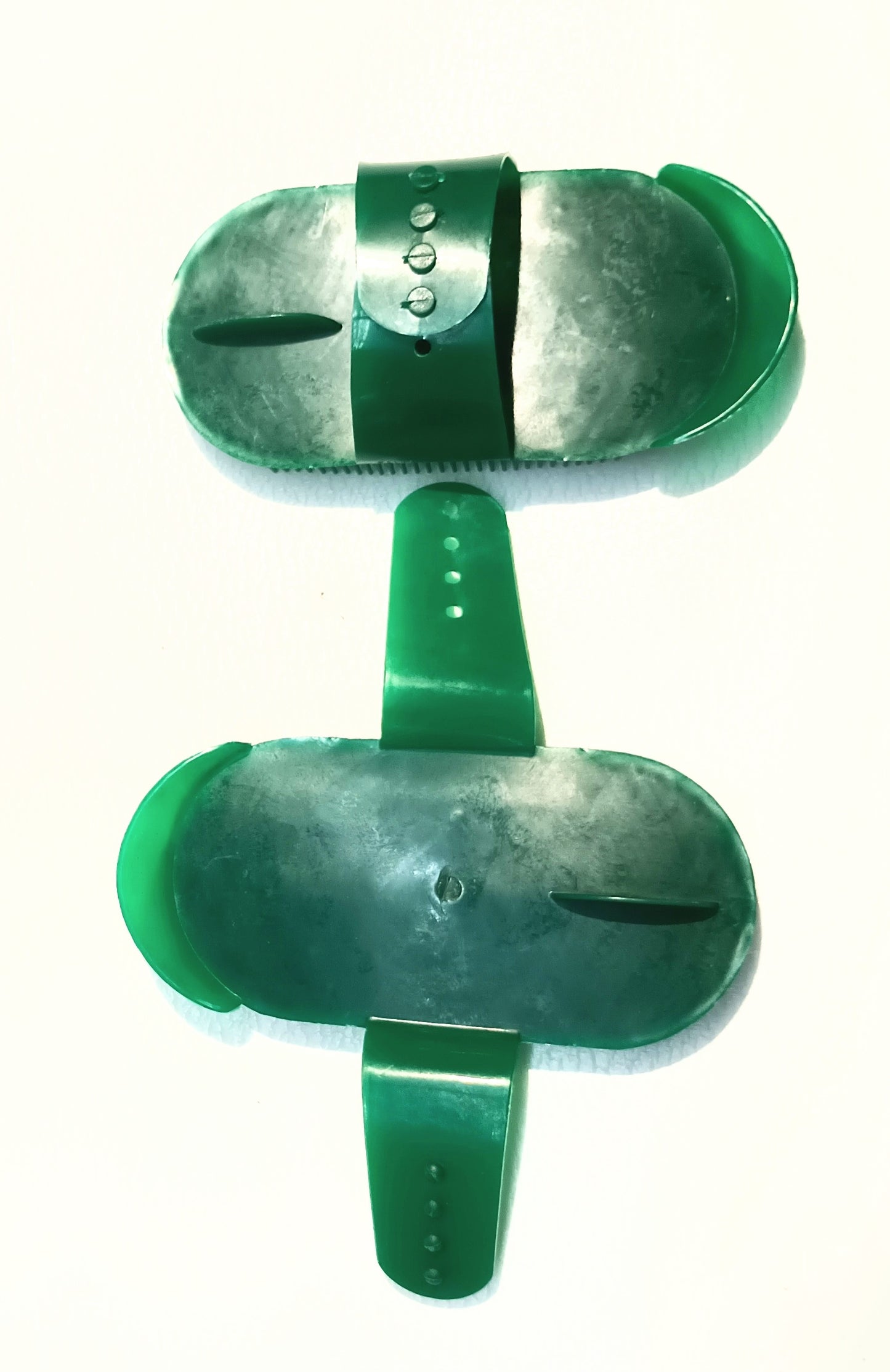 Brush Mitts