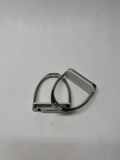 Filis style stirrup w/ white pad